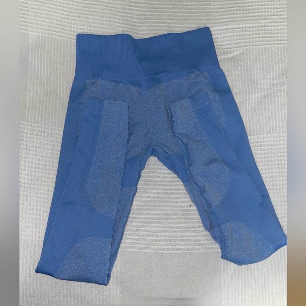 size small leggings